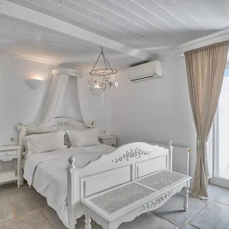 Villa Yialos *